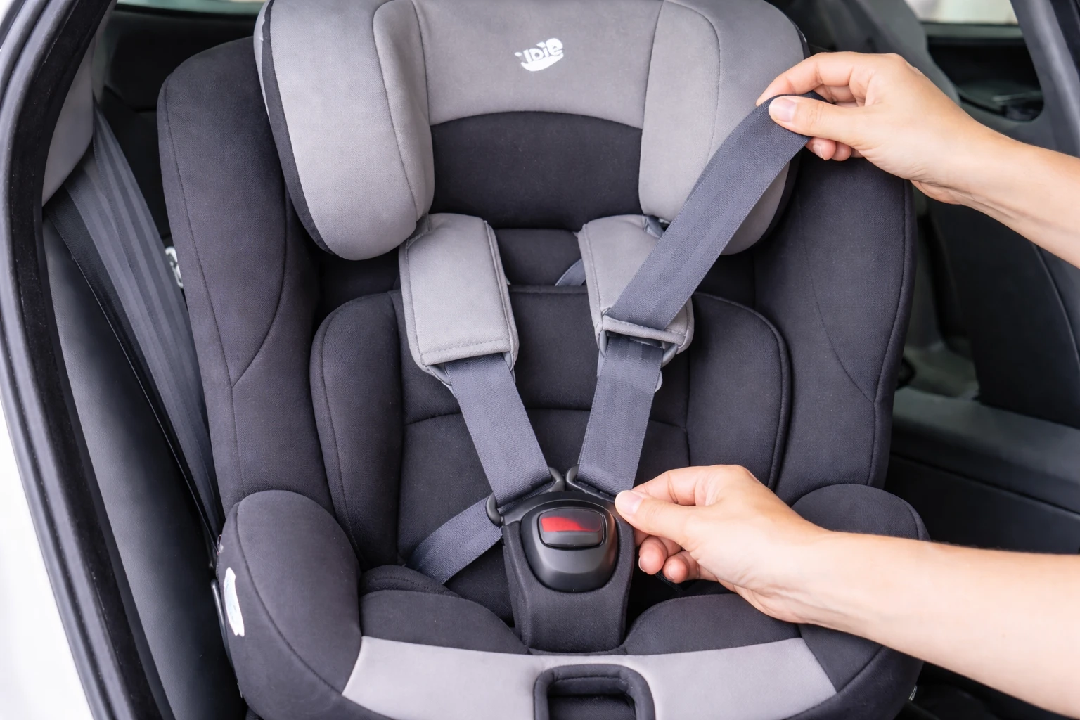 Fix Uneven Shoulder Straps on the Joie Spin 360