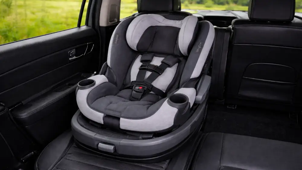 How to Loosen Straps on the Evenflo 360 Car Seat