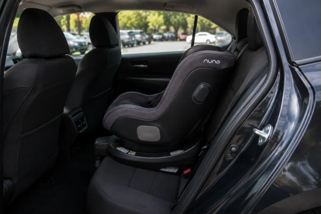does nuna revv fit in toyota corolla 3